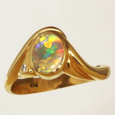 CUSTOM MADE 18k Yellow Gold Ring with a diamond and a SEMI BLACK OPAL Very rare and perfect Hexagonal Harlequin pattern
